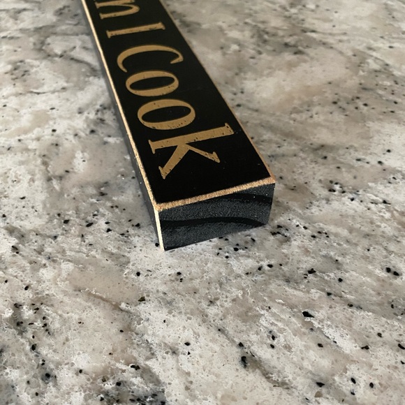 LIKE NEW “I Kiss Better Than I Cook” wooden kitchen decor - Picture 7 of 8